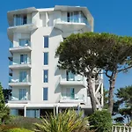 Garden Sea Wellness & 4 Stelle Superior Hotel 4*