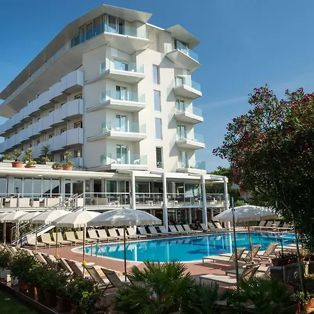 فندق Garden Sea 4*