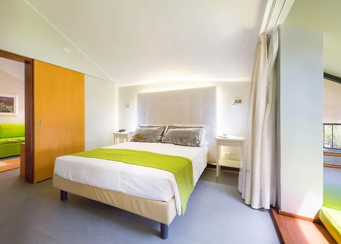 מלון Garden Sea Wellness & 4 Stelle Superior קאורלה