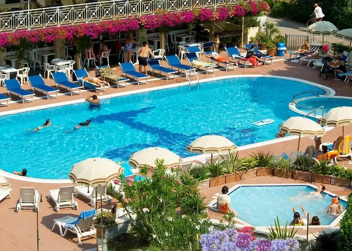 Garden Sea Wellness & 4 Stelle Superior 4* קאורלה